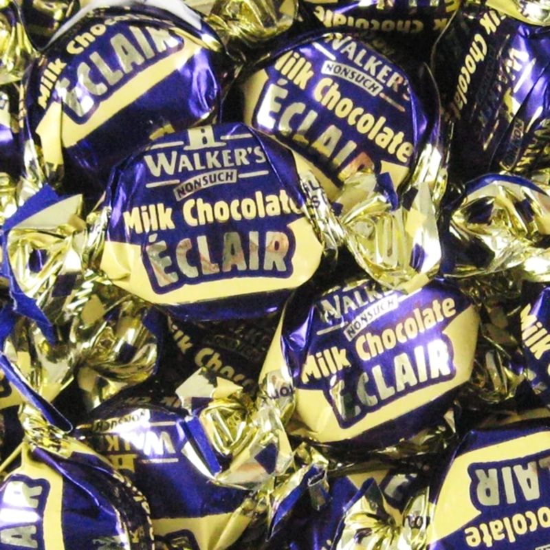 Walkers Milk Chocolate Eclairs 80g