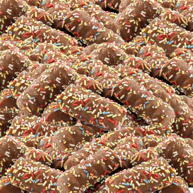 Jordgubbslimpor Choklad (Chocolate-Coated Strawberry Foam Loaves) 125g (0.28lb)