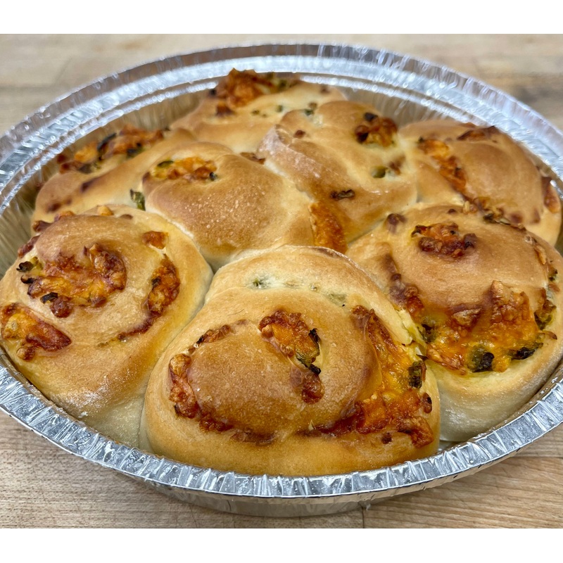 Jalapeo Cheddar Pinwheel Rolls | 9″ Pan Saturday
