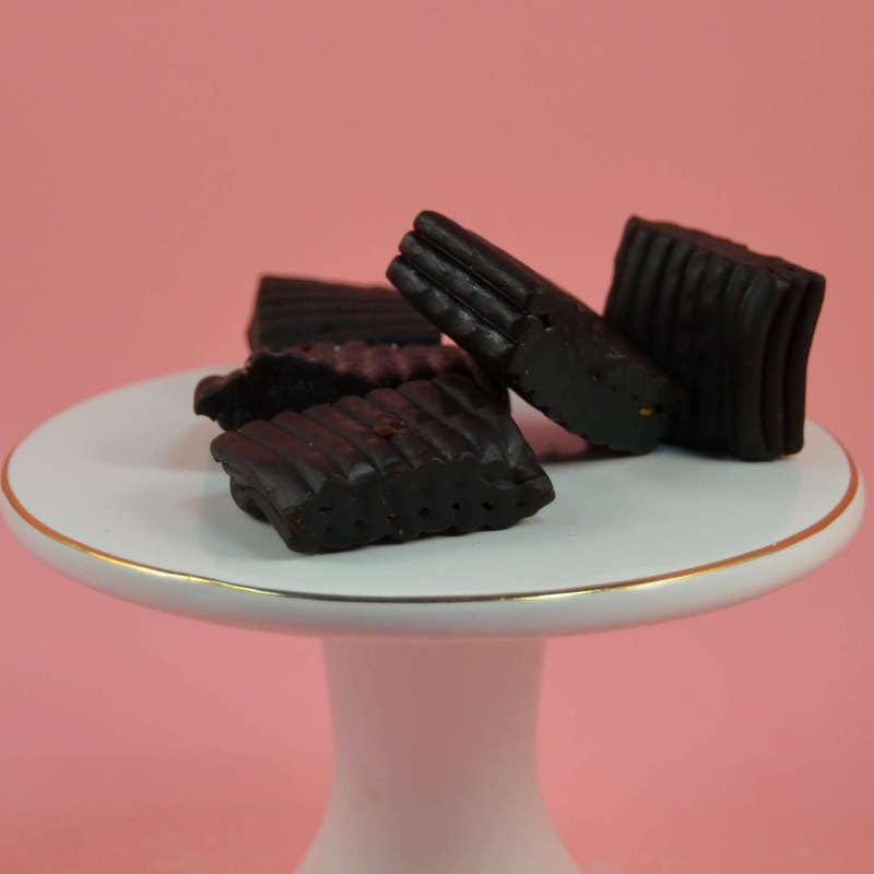 Licorice Trax – Black 1 LB