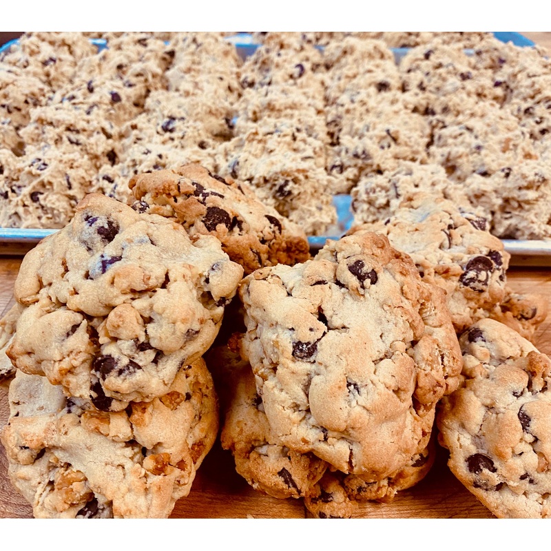 Cookie | Colossal Chocolate Chip Saturday