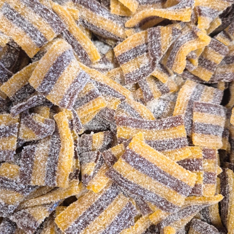 Sura Mattor Cola (Sour Cola Belt Bites) 125g (0.28lb)