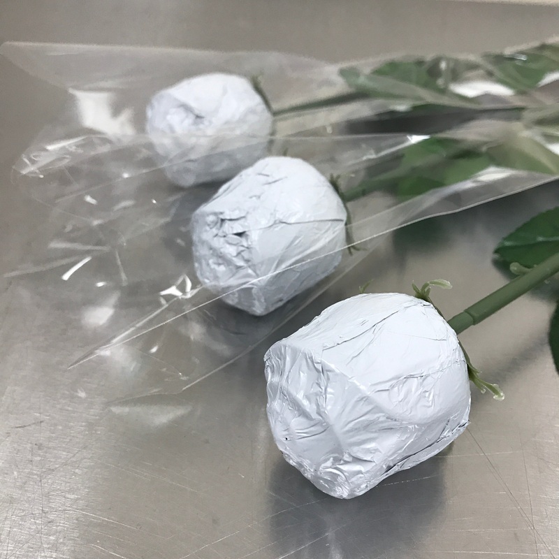 FOILED MILK CHOCOLATE ROSEWHITE
