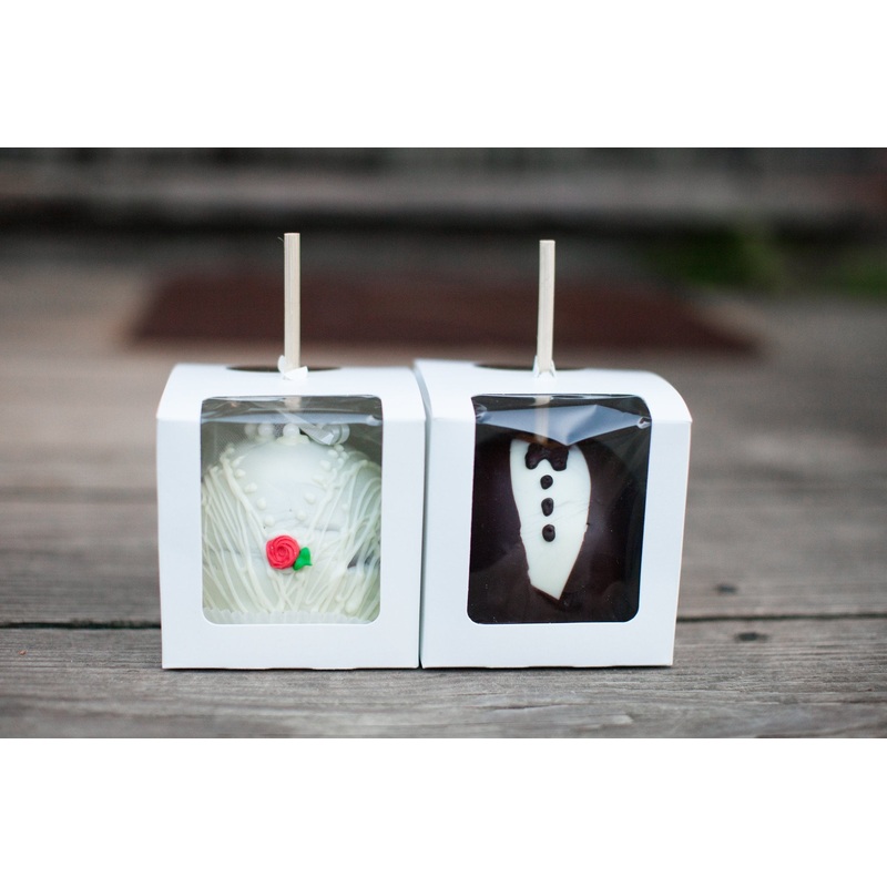 “Bride & Groom” Wedding Caramel Apple