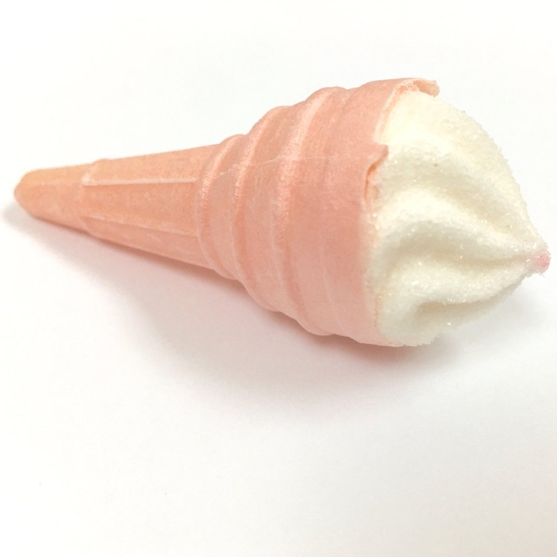 MARSHMALLOW CANDY ICE CREAM CONES