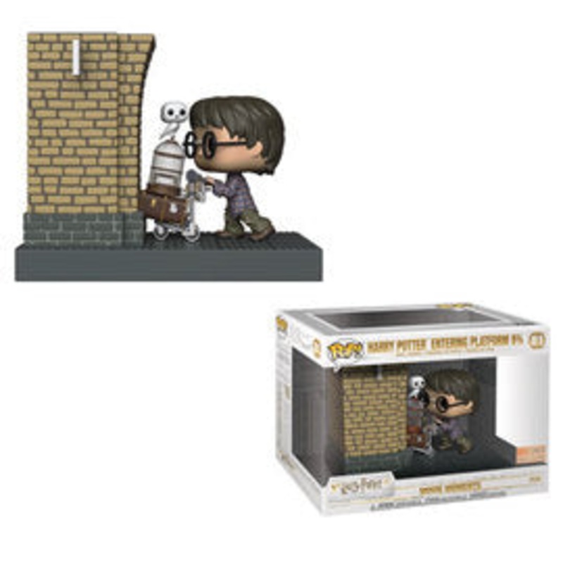 (DAMAGED) Funko Pop! Harry Potter Entering Platform 9 3/4 #81 Box Lunch Exclusive