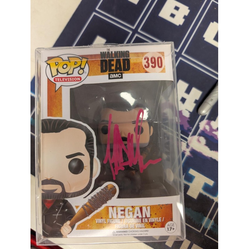 AUTOGRAPHED by Jeffrey Dean Morgan (JSA Certified #WPP059258) Funko Pop! Television: The Walking Dead – Negan #390